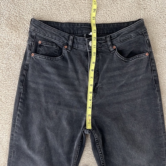 H&M Black High Waisted Straight Leg Split Hem Jeans - DONATING 5/14 - Picture 9 of 10